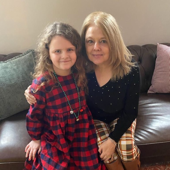 Meet your Posher, Carol - Picture 2 of 6